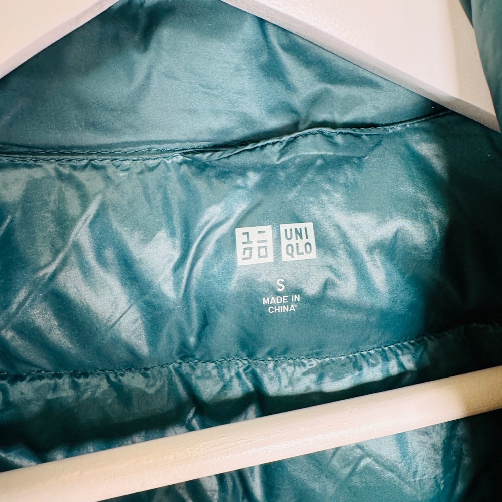 Uniqlo size S - Picture 5 of 5